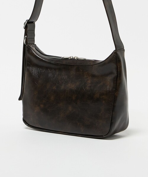 BEAUTY&YOUTH UNITED ARROWS（ビューティーアンドユースユナイテッドアローズ）の「【WEB限定】フェード スクエア ショルダー バッグ（ショルダーバッグ・メンズ・ダークブラウン・FREE）」の5枚目の写真