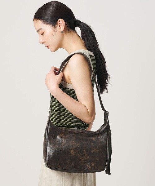 BEAUTY&YOUTH UNITED ARROWS（ビューティーアンドユースユナイテッドアローズ）の「【WEB限定】フェード スクエア ショルダー バッグ（ショルダーバッグ・メンズ・ダークブラウン・FREE）」の12枚目の写真