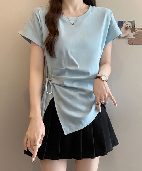 2ly2(トゥーリートゥー)の「サイドリボン アシンメトリートップス(Tシャツ/カットソー・レディース・ホワイト/ブルー/イエロー/ブラック・FREE)」の3枚目の写真