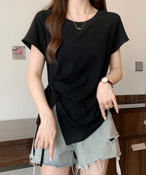 2ly2(トゥーリートゥー)の「サイドリボン アシンメトリートップス(Tシャツ/カットソー・レディース・ホワイト/ブルー/イエロー/ブラック・FREE)」の2枚目の写真