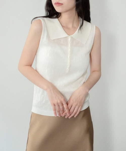 on:nue（オンニュ）の「【on:nue】[着用動画あり！] シアーポロノースリーブサマーニット（ニット/セーター・レディース・ベージュ/グレー/アイボリー・FREE）」の4枚目の写真