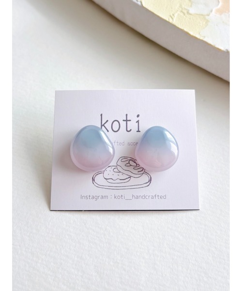 tone(トーン)の「【koti】Hella soft drop ピアス(MA)(ピアス(両耳用)・レディース・ブルー系その他/イエロー系その他/パープル系その他/ピンク系その他/パープル系その他5/ブルー系その他2/ピンク系その他2/パープル系その他3/イエロー系その他2/ピンク系その他3/ピンク系その他4/パープル系その他2/パープル系その他4・FREE)」の10枚目の写真
