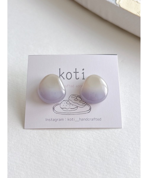 tone(トーン)の「【koti】Hella soft drop ピアス(MA)(ピアス(両耳用)・レディース・ブルー系その他/イエロー系その他/パープル系その他/ピンク系その他/パープル系その他5/ブルー系その他2/ピンク系その他2/パープル系その他3/イエロー系その他2/ピンク系その他3/ピンク系その他4/パープル系その他2/パープル系その他4・FREE)」の4枚目の写真
