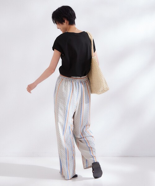 OPAQUE.CLIP(オペークドットクリップ)の「フレンチスリーブカットソー【洗濯機OK】(Tシャツ/カットソー・レディース・ホワイト/ブルー/ブラウン系その他/ブラック・36/38/42/40)」の9枚目の写真