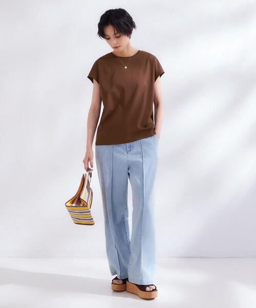 OPAQUE.CLIP(オペークドットクリップ)の「フレンチスリーブカットソー【洗濯機OK】(Tシャツ/カットソー・レディース・ホワイト/ブルー/ブラウン系その他/ブラック・36/38/42/40)」の6枚目の写真