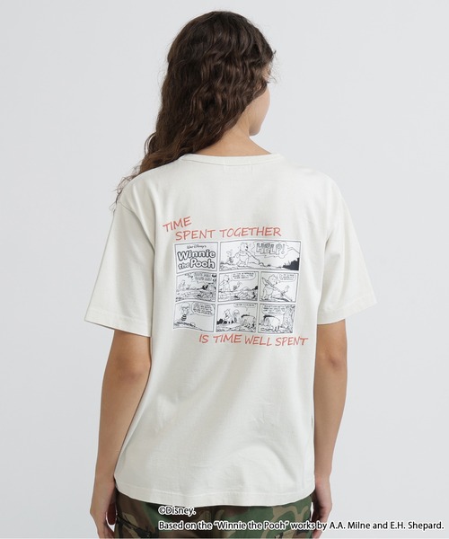 AVIREX(アヴィレックス)の「《Disney Collection》WINNIE THE POOH /COMIC/ T-SHIRT(Tシャツ/カットソー・レディース・ブラック/オフホワイト・F)」の1枚目の写真