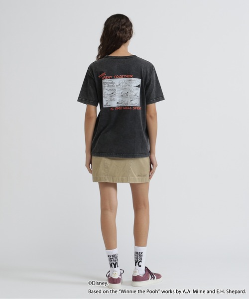 AVIREX(アヴィレックス)の「《Disney Collection》WINNIE THE POOH /COMIC/ T-SHIRT(Tシャツ/カットソー・レディース・ブラック/オフホワイト・F)」の5枚目の写真