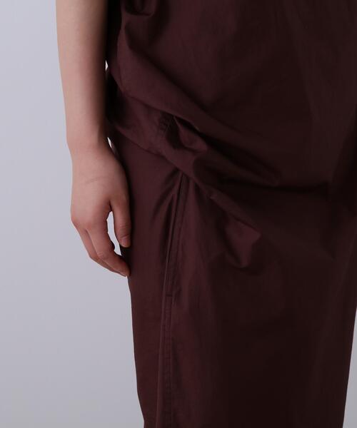 YLEVE(イレーヴ)の「YLEVE / FINX COTTON WEATHER ASYMMETRY ONE PIECE(ワンピース・レディース・ワイン系/ブラック/ブルー・0/1)」の10枚目の写真