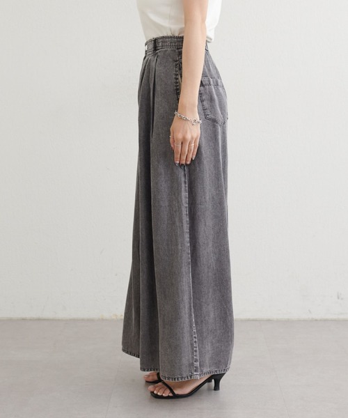 LARUTA(ラルータ)の「【LARUTA】ドレープデニムパンツ(その他パンツ・レディース・ブラック/ブルー・MEDIUM)」の14枚目の写真
