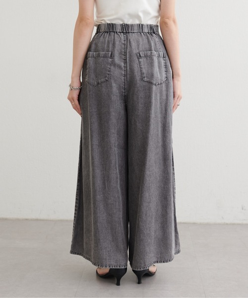 LARUTA(ラルータ)の「【LARUTA】ドレープデニムパンツ(その他パンツ・レディース・ブラック/ブルー・MEDIUM)」の15枚目の写真