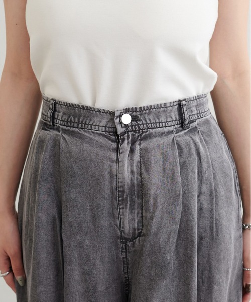 LARUTA(ラルータ)の「【LARUTA】ドレープデニムパンツ(その他パンツ・レディース・ブラック/ブルー・MEDIUM)」の16枚目の写真