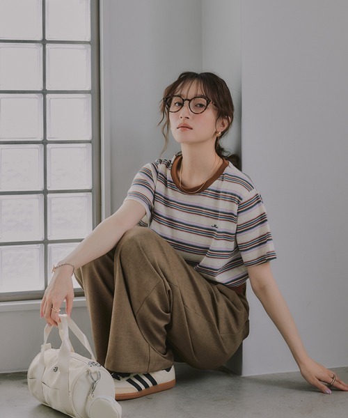 210nouve(トゥージュヌーブ)の「配色 マルチボーダー リンガー Tシャツ(Tシャツ/カットソー・レディース・グリーン/ネイビー/イエロー/ブラウン・FREE)」の22枚目の写真