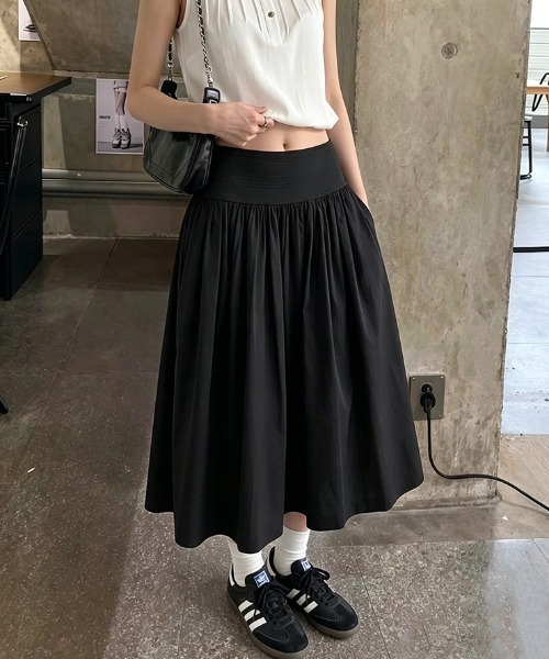 Mela（メラ）の「ミディアムフレアスカート（スカート・レディース・ホワイト/ブラック・L/M/S）」の2枚目の写真