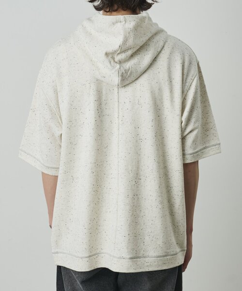 COLONY 2139(コロニートゥーワンスリーナイン)の「ネップリラックス半袖パーカー(Tシャツ/カットソー・メンズ・アイボリー/ブラック・LARGE/MEDIUM)」の18枚目の写真