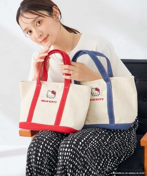 a.v.v(アーヴェヴェ)の「HELLO KITTY 刺繍キャンバスバッグ(トートバッグ・レディース・ネイビー/レッド・38)」の5枚目の写真