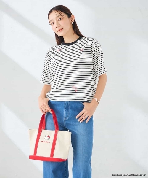 a.v.v(アーヴェヴェ)の「HELLO KITTY 刺繍キャンバスバッグ(トートバッグ・レディース・ネイビー/レッド・38)」の16枚目の写真