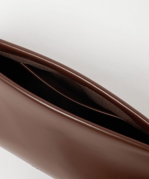 &MyuQ(アンドミューク)の「<&MyuQ>SAL ショルダー バッグ(ショルダーバッグ・レディース・ダークブラウン/ブラック・FREE)」の13枚目の写真