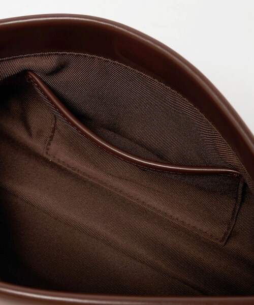 &MyuQ(アンドミューク)の「<&MyuQ>SAL ショルダー バッグ(ショルダーバッグ・レディース・ダークブラウン/ブラック・FREE)」の14枚目の写真