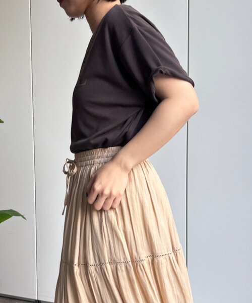 Jena espace merveilleux(ジェナ エスパスメルヴェイユ)の「〈7/17インスタライブご紹介アイテム〉プリントカットソー(Tシャツ/カットソー・レディース・チャコールグレー/ベージュ/アイボリー・FREE)」の10枚目の写真