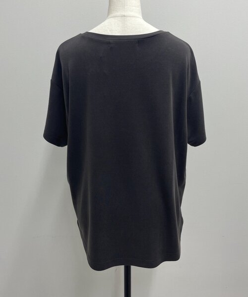 Jena espace merveilleux(ジェナ エスパスメルヴェイユ)の「〈7/17インスタライブご紹介アイテム〉プリントカットソー(Tシャツ/カットソー・レディース・チャコールグレー/ベージュ/アイボリー・FREE)」の13枚目の写真