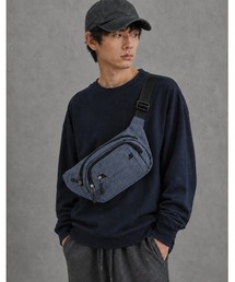 4ZIPポケット軽量ボディバッグ