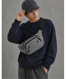 4ZIPポケット軽量ボディバッグ