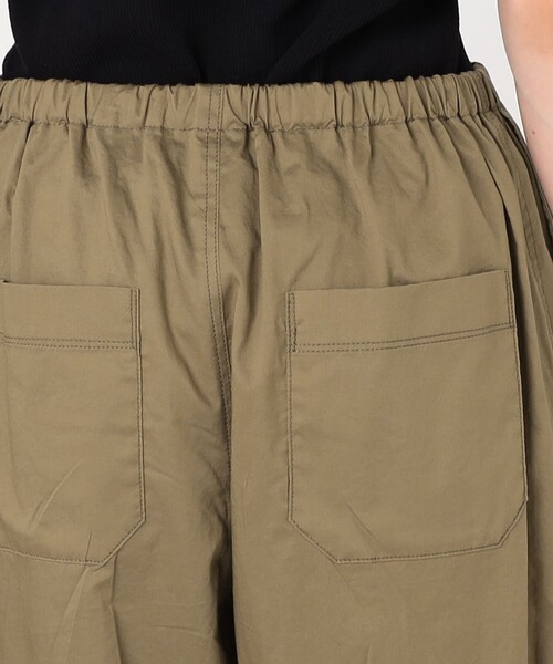 MACPHEE(マカフィー)の「コットンツイル イージータックパンツ(その他パンツ・レディース・カーキ/ブラウン/オフホワイト・34/36)」の9枚目の写真