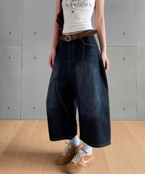 Miniministore(ミニミニストア)の「刺しゅうロゴ バルーンワイドデニムパンツ(デニムパンツ・レディース・ネイビー・L/S/M)」の13枚目の写真