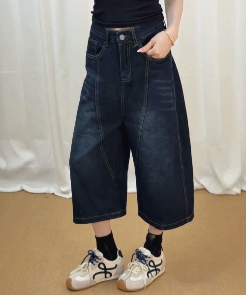 Miniministore(ミニミニストア)の「刺しゅうロゴ バルーンワイドデニムパンツ(デニムパンツ・レディース・ネイビー・L/S/M)」の18枚目の写真