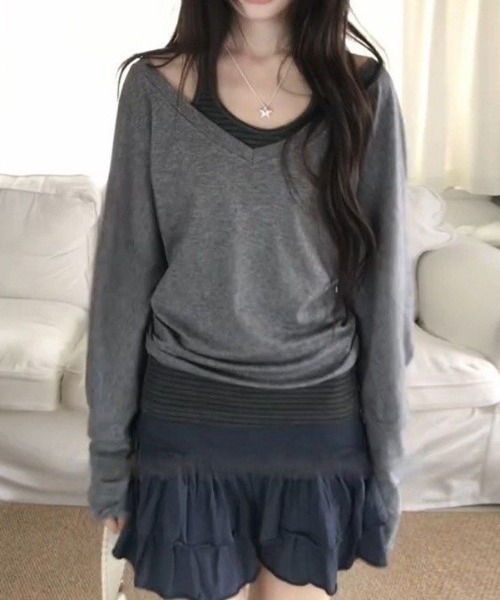 SHERU(シェル)の「【2点セット】深VネックロンT×ボーダーホルターネックタンクトップ(Tシャツ/カットソー・レディース・グレー・M)」の6枚目の写真