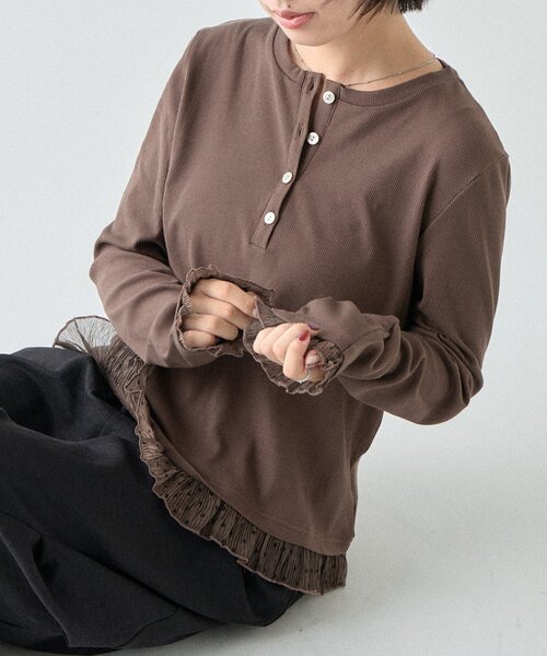 goocy（グーシー）の「テレコ×ドットヘンリーネックトップス（Tシャツ/カットソー・レディース・ブラック/ホワイト/ブラウン・FREE）」の3枚目の写真