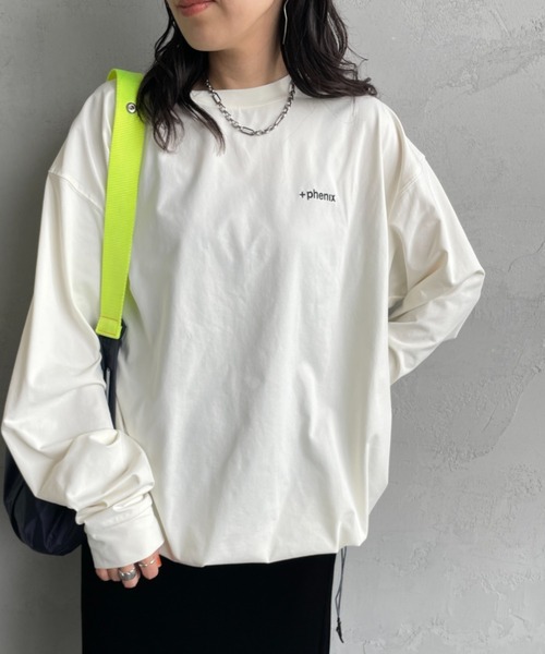 +phenix（プラスフェニックス）の「[＋phenix/プラスフェニックス] 別注 ワンポイント刺繍ロゴ ドローコードロンT（Tシャツ/カットソー・メンズ・ホワイト/ブラック/グレイッシュベージュ・M/L/XL）」の2枚目の写真