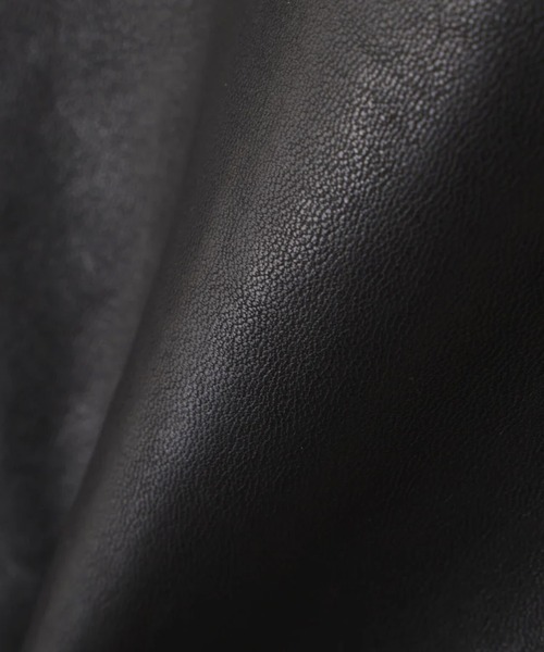 AVIREX(アヴィレックス)の「AVIREX -CL M-421A LEATHER JKT(ライダースジャケット・メンズ・ブラック・M/XL/L)」の4枚目の写真