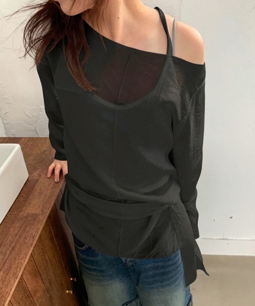 LOENNE（ロエヌ）の「Waist Tie Blouse / ウエストタイブラウス（Tシャツ/カットソー・レディース・ブラック/チャコールグレー/ホワイト・FREE）」の3枚目の写真