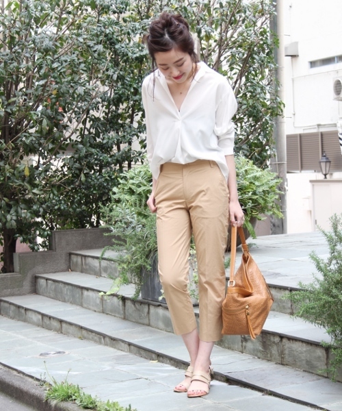 Spick & Span（スピックアンドスパン）の「スリムストレートパンツ◆（その他パンツ・レディース・キャメル/ネイビー・36/38/40/S36）」の11枚目の写真