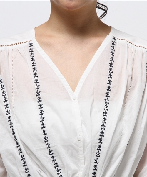 MOUSSY（マウジー）の「EMBROIDERY DRESS F（シャツ/ブラウス・レディース・ホワイト/ブラック・FREE）」の8枚目の写真