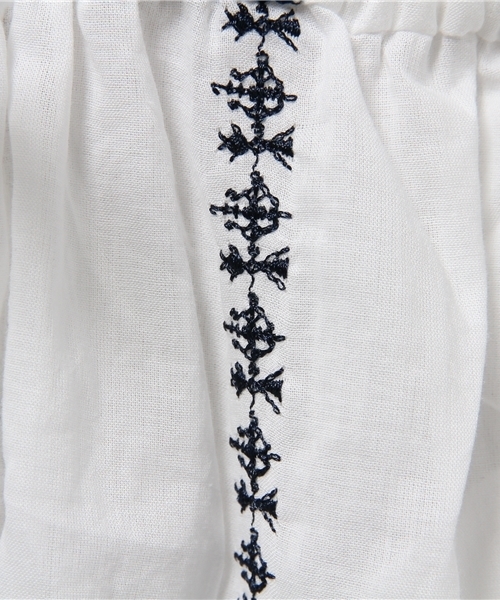 MOUSSY（マウジー）の「EMBROIDERY DRESS F（シャツ/ブラウス・レディース・ホワイト/ブラック・FREE）」の13枚目の写真