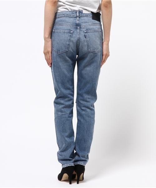 Levi's(リーバイス)の「LEVI'S(R) MADE&CRAFTED(TM)-SLOUCHY TAPER SOFT LIGHT(デニムパンツ・レディース・ライトインディゴブルー・26inch/25inch/27inch/28inch)」の4枚目の写真