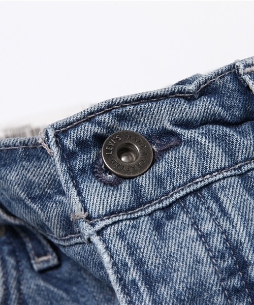 Levi's(リーバイス)の「LEVI'S(R) MADE&CRAFTED(TM)-SLOUCHY TAPER SOFT LIGHT(デニムパンツ・レディース・ライトインディゴブルー・26inch/25inch/27inch/28inch)」の12枚目の写真