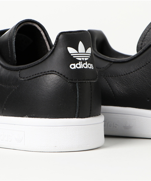 adidas（アディダス）の「ADIDAS: FAST スニーカー（スニーカー・メンズ・ブラック/ホワイト・7/6/9/8）」の6枚目の写真