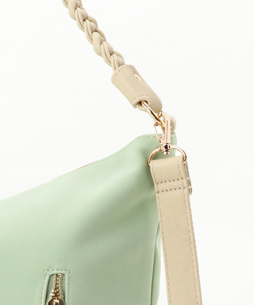 LBC(エルビーシー)の「フェイクスエード三つ編み2wayショルダー (ショルダーバッグ・レディース・ライトイエロー/ライトブラウン/クリアグリーン・ONE SIZE)」の10枚目の写真