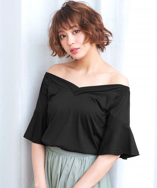 KOBE LETTUCE(コウベレタス)の「フリルスリーブオフショルダーカットソートップス(Tシャツ/カットソー・レディース・オフホワイト/ホワイト系その他/ピンク/オレンジ/ブルー系その他/ブラック/カーキ/マスタード/ブルー/グリーン・FREE)」の3枚目の写真