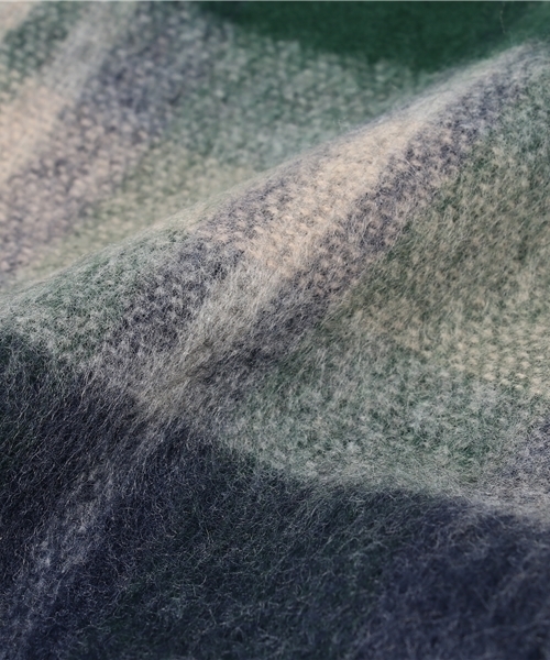 Samansa Mos2（サマンサ モスモス）の「スリット入り2wayチェック柄ストール（ストール/ショール・レディース・ベージュ/ネイビー/ピンク・ﾌﾘ-）」の4枚目の写真