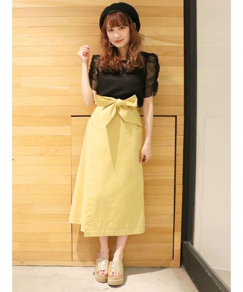 dazzlin（ダズリン）の「ミディ台形ラップスカート（スカート・レディース・ベージュ/イエロー/ブルー/ミント・SMALL/MEDIUM）」の7枚目の写真