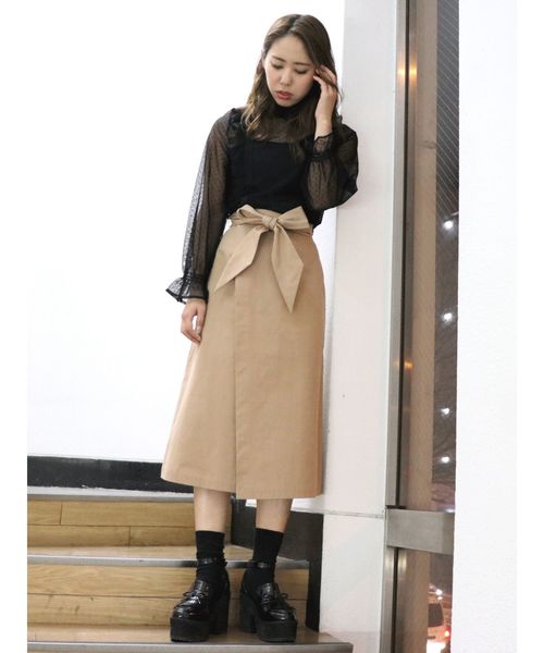 dazzlin（ダズリン）の「ミディ台形ラップスカート（スカート・レディース・ベージュ/イエロー/ブルー/ミント・SMALL/MEDIUM）」の12枚目の写真