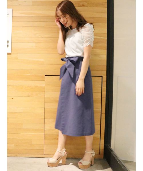 dazzlin（ダズリン）の「ミディ台形ラップスカート（スカート・レディース・ベージュ/イエロー/ブルー/ミント・SMALL/MEDIUM）」の17枚目の写真