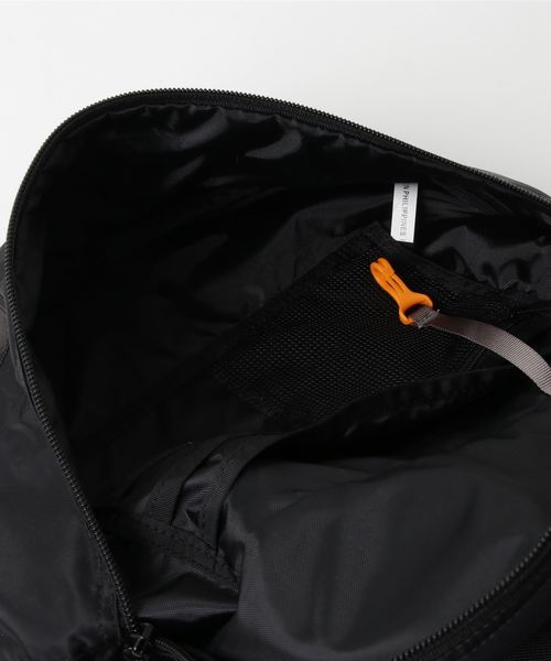 KELTY(ケルティ)の「【KELTY/ケルティ】ナイロン 光沢生地ボディバッグ エレガントミニファニー / ELEGANT MINI FANNY(ボディバッグ/ウエストポーチ・メンズ・ブラック・FREE)」の3枚目の写真