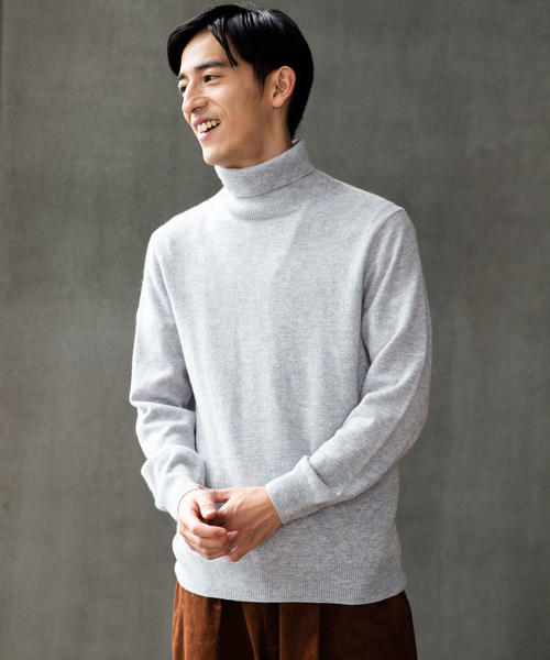 green label relaxing（グリーンレーベルリラクシング）の「[OCEANS12月号掲載] NM WO/カシミヤ 天竺 タートル ニット（ニット/セーター・メンズ・ブラック/ホワイト/ライトグレー・L/S/M）」の3枚目の写真