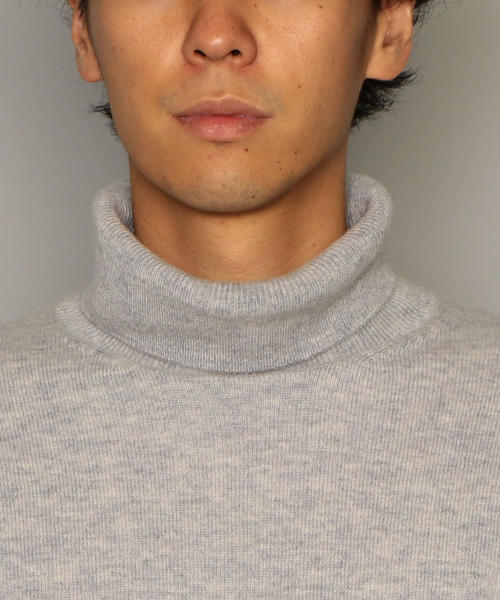 green label relaxing（グリーンレーベルリラクシング）の「[OCEANS12月号掲載] NM WO/カシミヤ 天竺 タートル ニット（ニット/セーター・メンズ・ブラック/ホワイト/ライトグレー・L/S/M）」の13枚目の写真