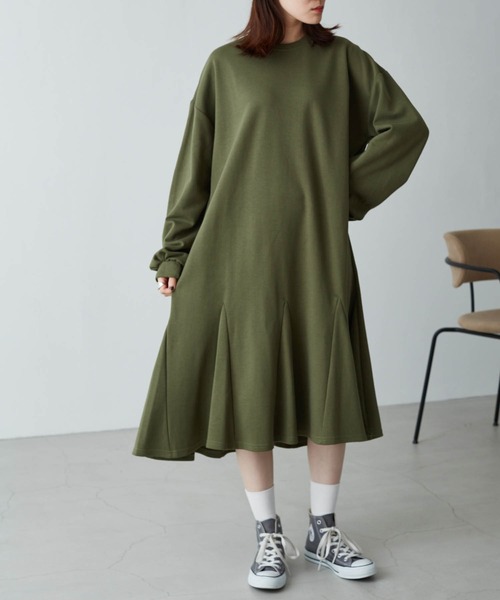 Chaco closet(チャコ クローゼット)の「スウェット フレア マーメイドフレアロングワンピース(ワンピース・レディース・ブラック/ネイビー/カーキ/杢グレー/ベージュ/オフホワイト/モカ/テラコッタ・FREE)」の19枚目の写真